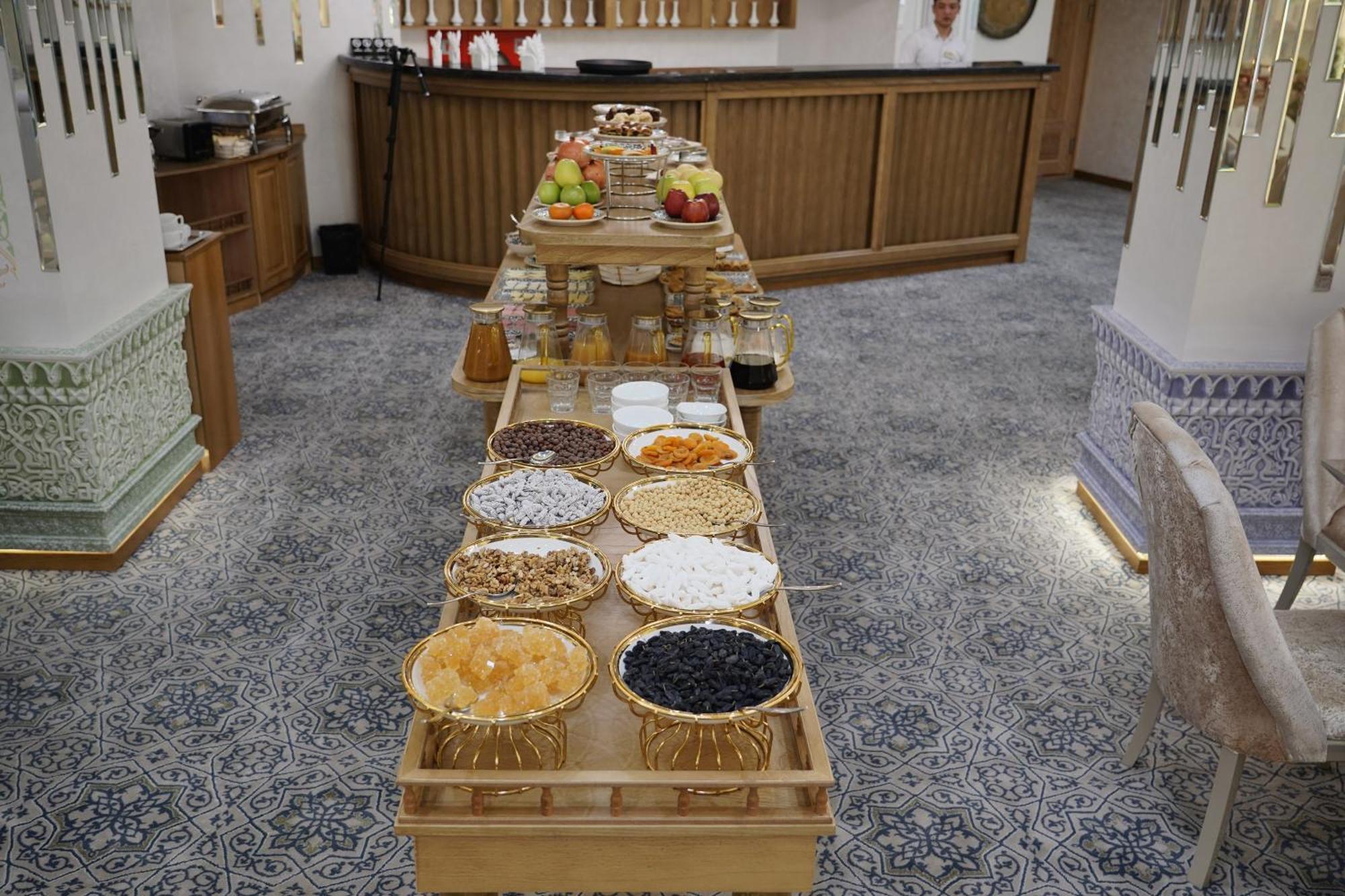 Sandhill Hotel Самарканд Экстерьер фото