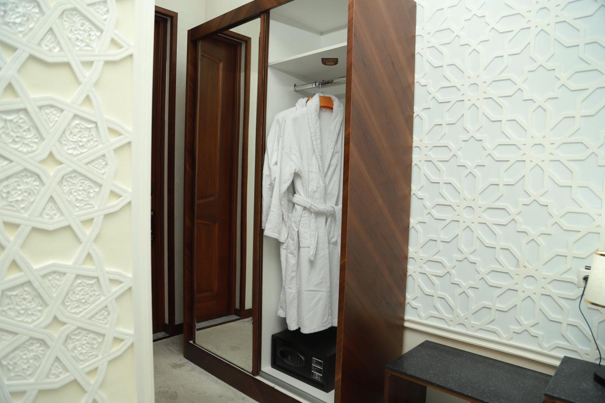 Sandhill Hotel Самарканд Экстерьер фото